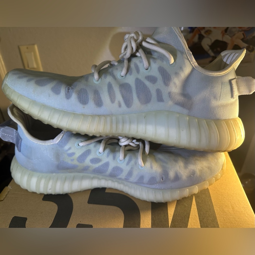 YEEZY BOOST 350 V2 w original box "Mono Ice".  Used size 14 some wear and stain
